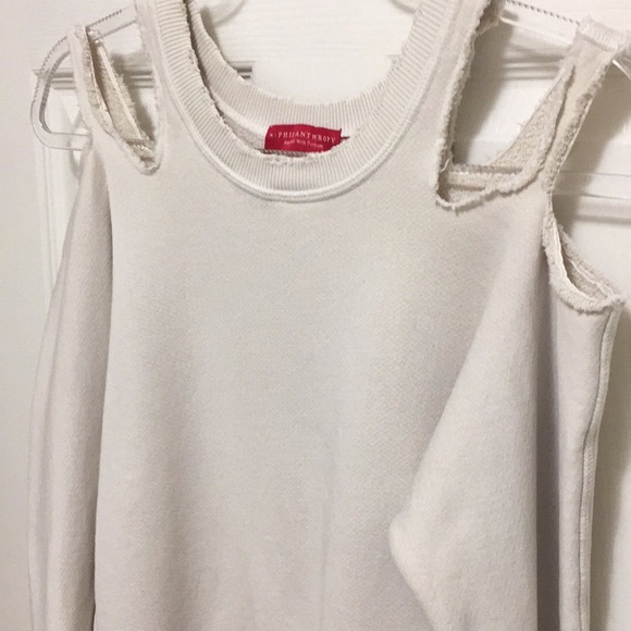n:Philanthropy Minerva Cold Shoulder Top - Picture 10 of 16